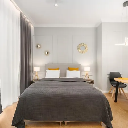 44 Apartment *