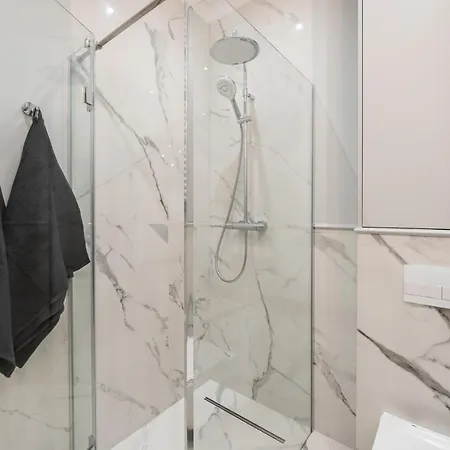 Apartamento 44 *