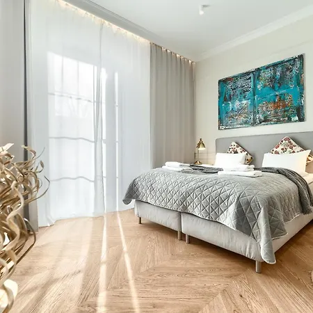 44 Apartment