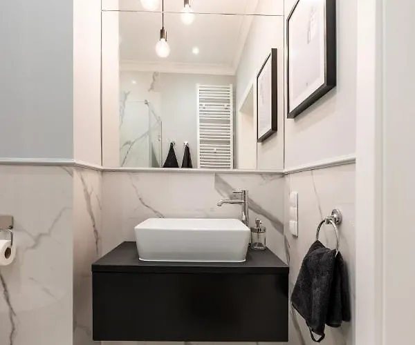 44 * 슈비노우이스쳬